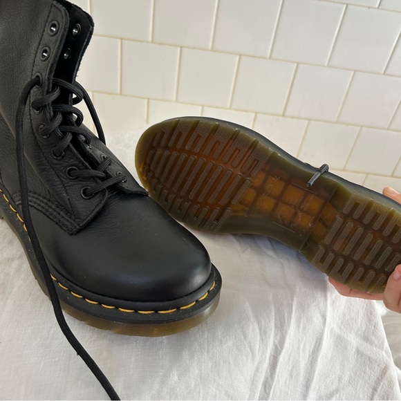 Doc Martens 1460 black boots - Picture 10 of 11